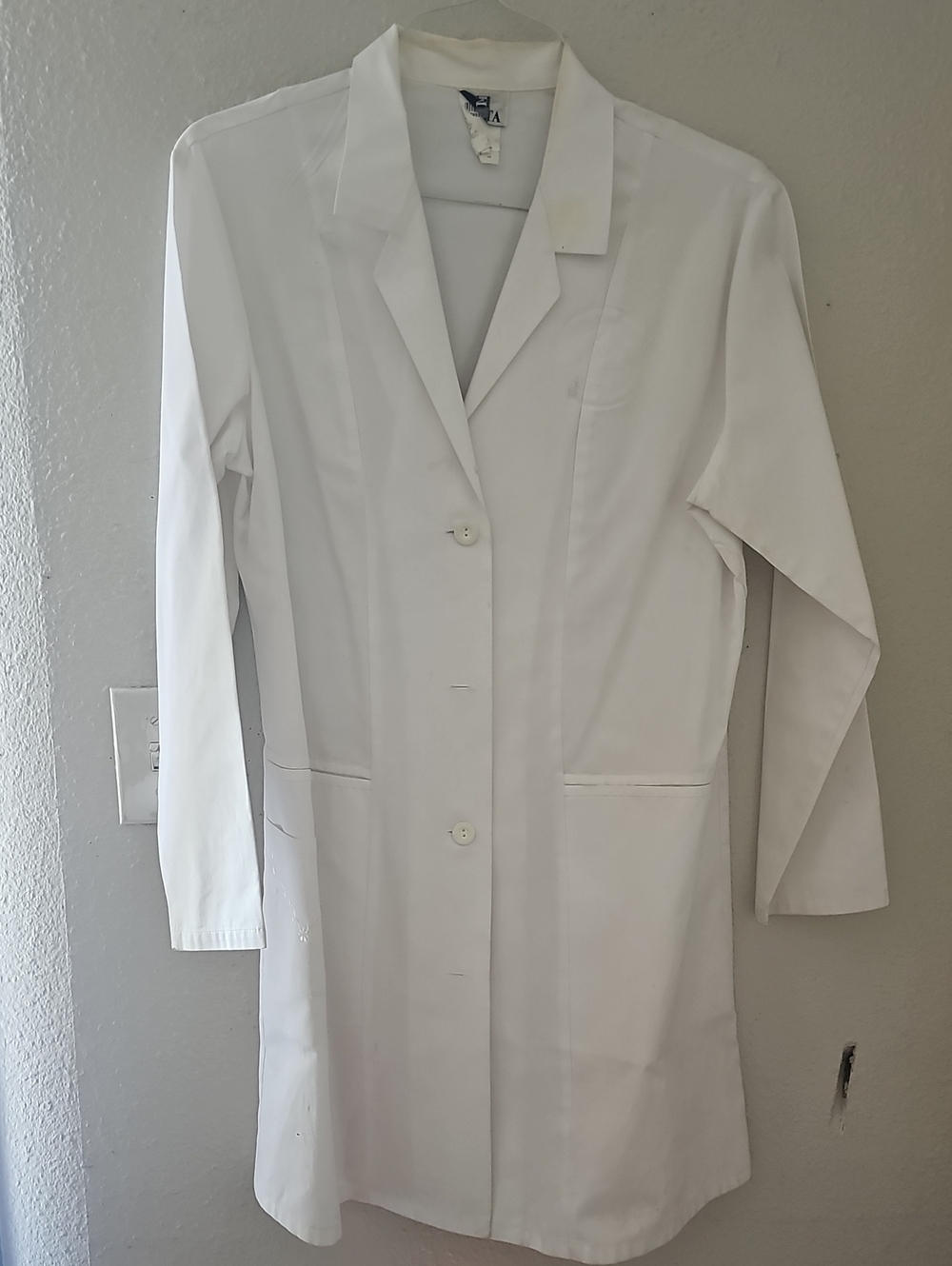 White Women's Lab Coat Jacket - Classic Professional